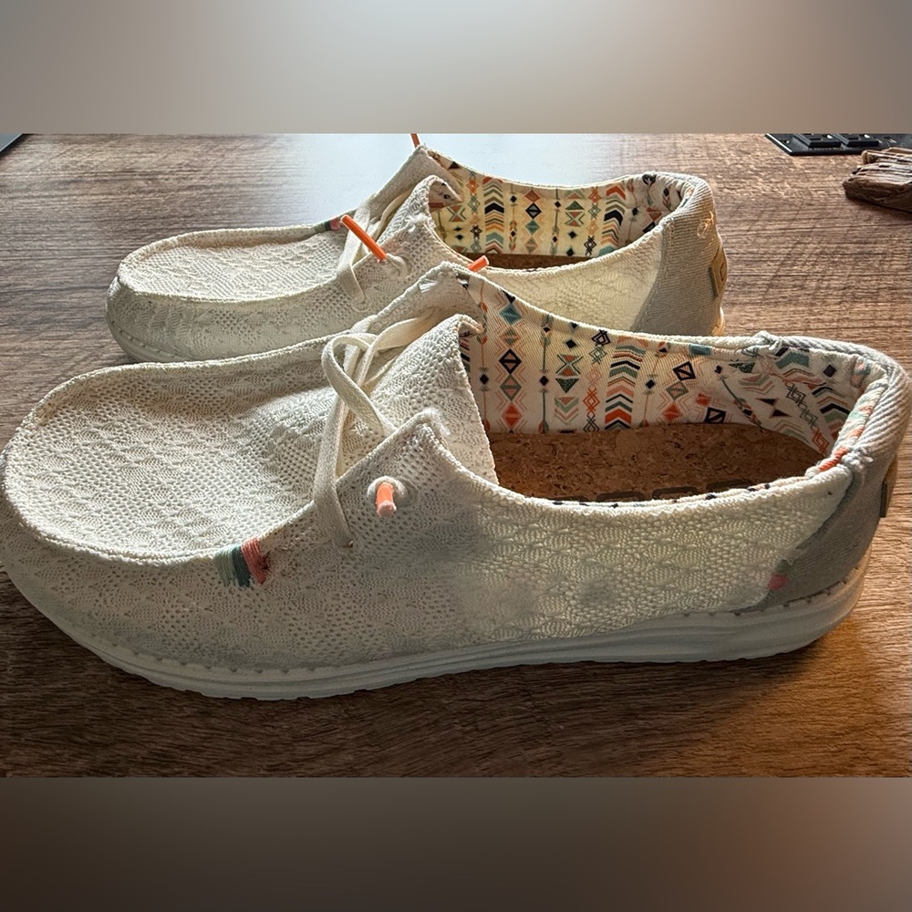 New HeyDude Wendy’s - Boho White Crochet Size 10